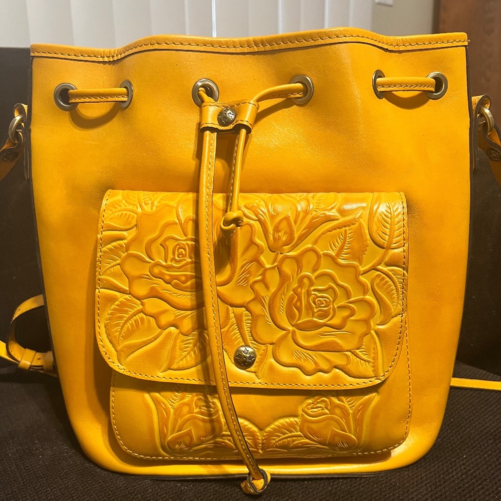 EUC Patricia Nash YELLOW Crossbody Bucket bag